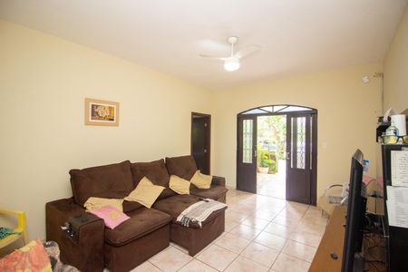 Sala de casa à venda com 4 quartos, 1260m² em Solar do Madeira, Contagem