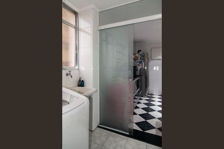 Apartamento à venda com 130m², 3 quartos e 1 vagaÁrea de Serviço