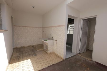 Casa à venda com 169m², 3 quartos e 2 vagasÁrea de Serviço