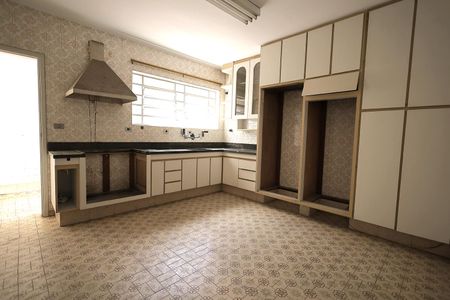 Casa à venda com 169m², 3 quartos e 2 vagasCozinha