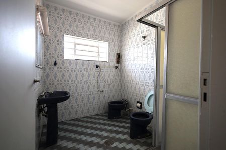 Casa à venda com 169m², 3 quartos e 2 vagasBanheiro 2