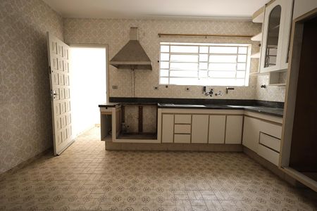 Casa à venda com 169m², 3 quartos e 2 vagasCozinha