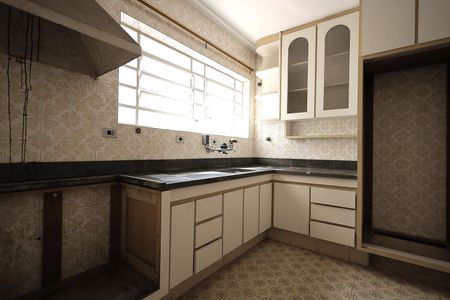 Casa à venda com 169m², 3 quartos e 2 vagasCozinha