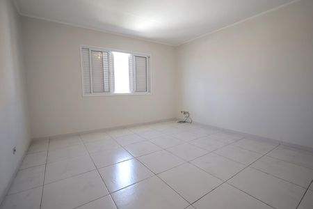 Casa à venda com 169m², 3 quartos e 2 vagasQuarto 1