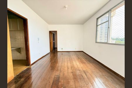 Apartamento à venda com 2 quartos, 70m² em Santo Antônio, Belo Horizonte
