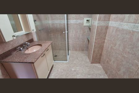 Casa à venda com 120m², 4 quartos e 4 vagasBanheiro Suíte 2