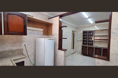 Casa à venda com 120m², 4 quartos e 4 vagasCozinha 