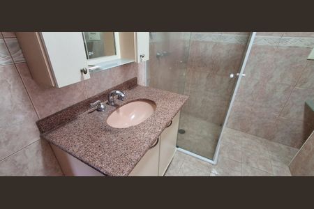 Casa à venda com 120m², 4 quartos e 4 vagasBanheiro Suíte 2