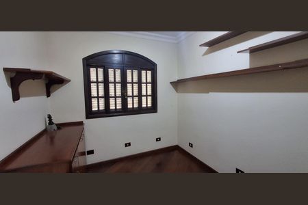 Casa à venda com 120m², 4 quartos e 4 vagasQuarto 