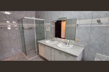 Casa à venda com 120m², 4 quartos e 4 vagasBanheiro Suíte 3