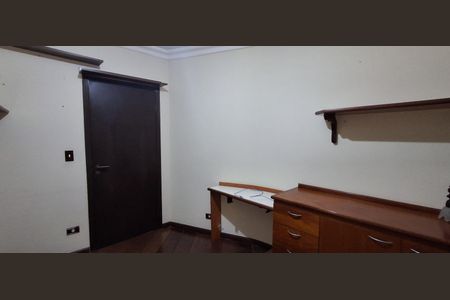 Casa à venda com 120m², 4 quartos e 4 vagasQuarto 