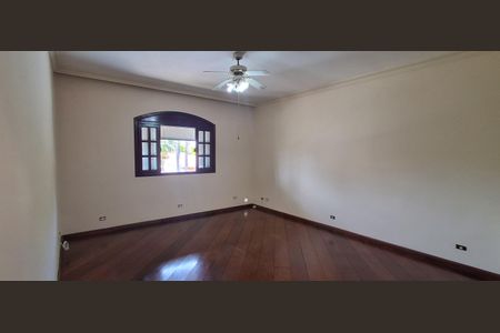 Casa à venda com 120m², 4 quartos e 4 vagasSuíte 3