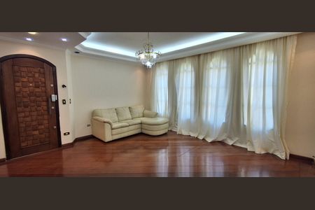 Casa à venda com 120m², 4 quartos e 4 vagasSala