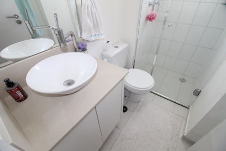 Apartamento para alugar com 72m², 2 quartos e 2 vagasBanheiro da Suíte