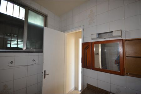 Apartamento para alugar com 80m², 2 quartos e sem vagaBanheiro