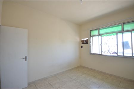 Quarto 1 de apartamento para alugar com 2 quartos, 80m² em Vila Valqueire, Rio de Janeiro