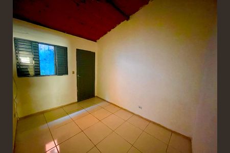 Quarto de kitnet/studio para alugar com 1 quarto, 34m² em Jardim Cocaia, Guarulhos