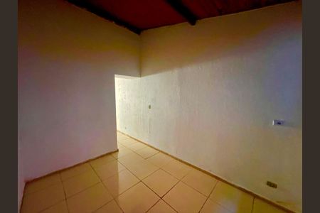 Quarto de kitnet/studio para alugar com 1 quarto, 34m² em Jardim Cocaia, Guarulhos