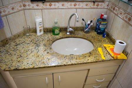 Casa de condomínio à venda com 114m², 2 quartos e 2 vagasBanheiro Suíte 1