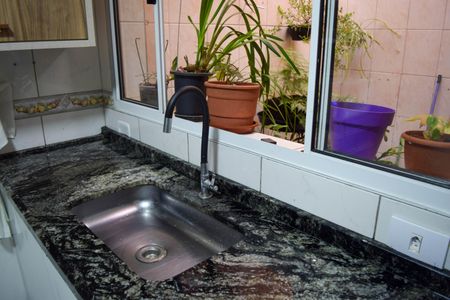 Casa de condomínio à venda com 114m², 2 quartos e 2 vagasCozinha