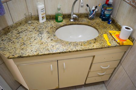 Casa de condomínio à venda com 114m², 2 quartos e 2 vagasBanheiro Suíte 1