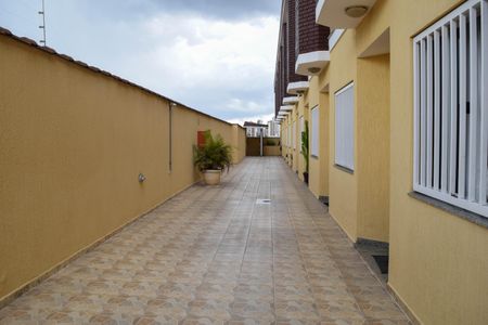 Casa de condomínio à venda com 114m², 2 quartos e 2 vagasEntrada
