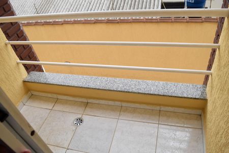 Casa de condomínio à venda com 114m², 2 quartos e 2 vagasVaranda