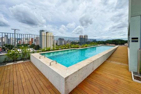 Studio à venda com 27m², 1 quarto e sem vagaPiscina