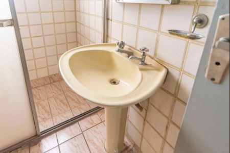 Banheiro 1 de casa à venda com 3 quartos, 214m² em Jardim Bela Vista, Santo André