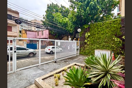 Apartamento para alugar com 98m², 2 quartos e 1 vagaPortaria