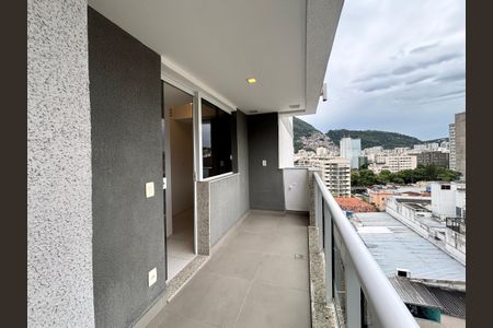 Apartamento para alugar com 98m², 2 quartos e 1 vagaVaranda da sala e quartos
