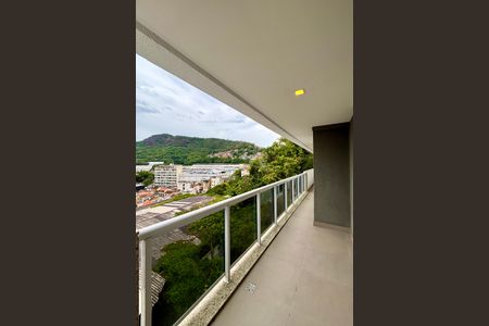 Apartamento para alugar com 98m², 2 quartos e 1 vagaVaranda da sala e quartos