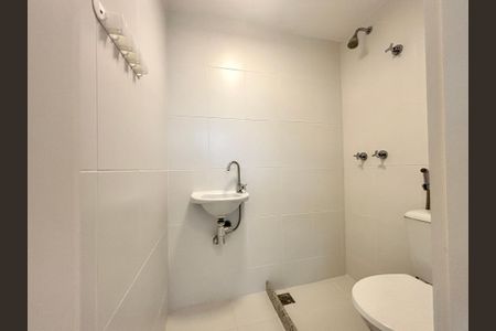 Apartamento para alugar com 98m², 2 quartos e 1 vagaÁrea de serviço - banheiro