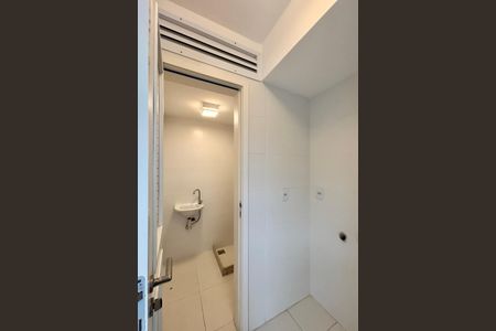 Apartamento para alugar com 98m², 2 quartos e 1 vagaÁrea de serviço - banheiro