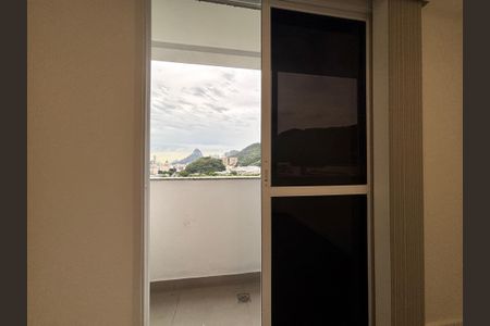 Apartamento para alugar com 98m², 2 quartos e 1 vagaSuíte 2 - banheiro