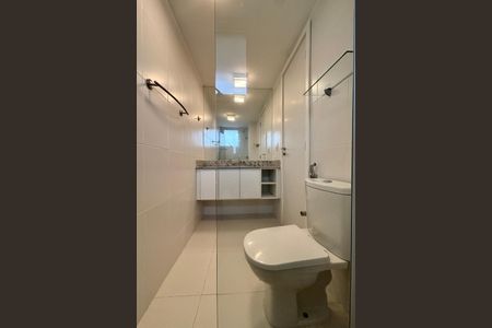 Apartamento para alugar com 98m², 2 quartos e 1 vagaSuíte 1 - banheiro