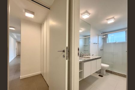 Apartamento para alugar com 98m², 2 quartos e 1 vagaSuíte 2 - banheiro