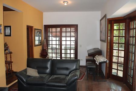 Casa de condomínio para alugar com 400m², 5 quartos e 4 vagasSala