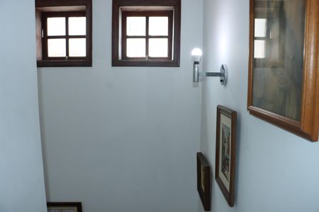 Casa de condomínio para alugar com 400m², 5 quartos e 4 vagasCorredor