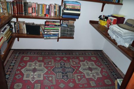 Casa de condomínio para alugar com 400m², 5 quartos e 4 vagasEscritório 