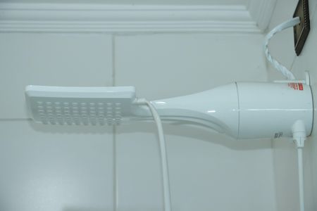 Casa de condomínio para alugar com 400m², 5 quartos e 4 vagasBanheiro de Serviço