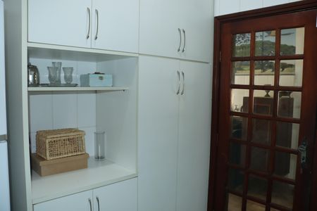 Casa de condomínio para alugar com 400m², 5 quartos e 4 vagasCozinha 2