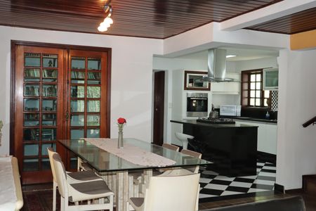 Sala 2 de casa de condomínio para alugar com 5 quartos, 400m² em Chácara Pavoeiro, Cotia