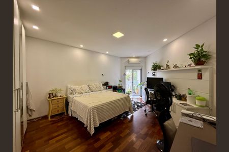 Casa para alugar com 550m², 4 quartos e 4 vagasSuíte 3