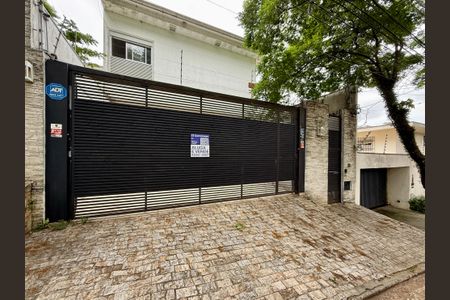 Casa para alugar com 550m², 4 quartos e 4 vagasFachada 