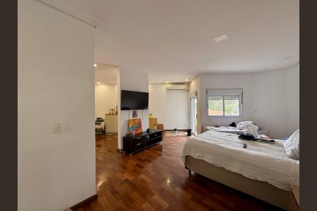 Casa para alugar com 550m², 4 quartos e 4 vagasSuíte 2