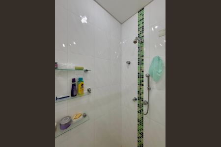 Casa para alugar com 550m², 4 quartos e 4 vagasBanheiro Suíte 2