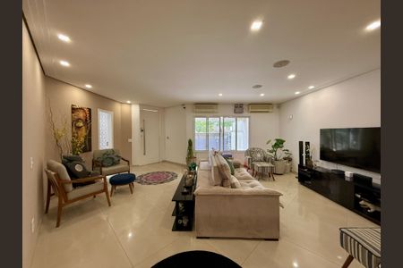 Sala  de casa para alugar com 4 quartos, 550m² em Brooklin, São Paulo