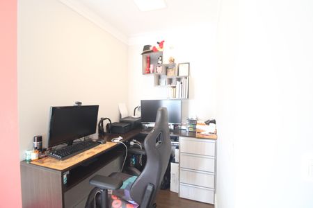 Apartamento à venda com 94m², 2 quartos e 2 vagasEscritório