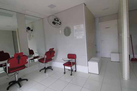Apartamento à venda com 94m², 2 quartos e 2 vagasSalão de beleza